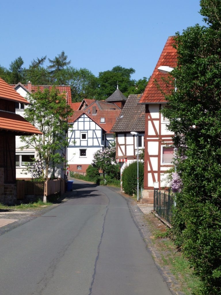 anraff_blick_in_die_altwildunger_strasse Die Altwildunger Straße. (Foto: Uli Klein)