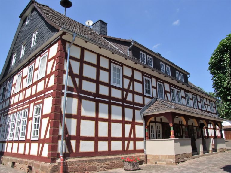bergheim_dgh_markthalle_das_dorfgemeinschaftshaus_von_aussen
