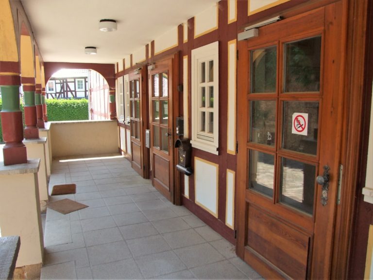 bergheim_dgh_markthalle_eingangsbereich_des_dorfgemeinschaftshauses