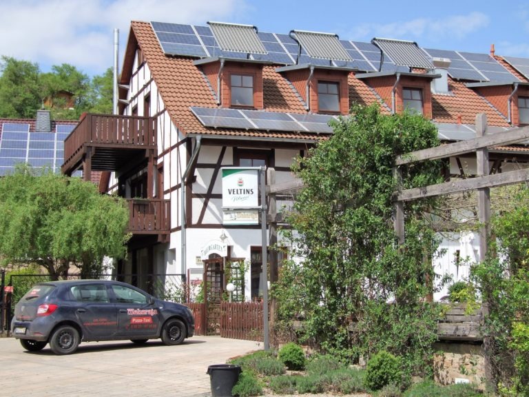 Gastronomie in der Hinterstraße. (Foto: Uli Klein)