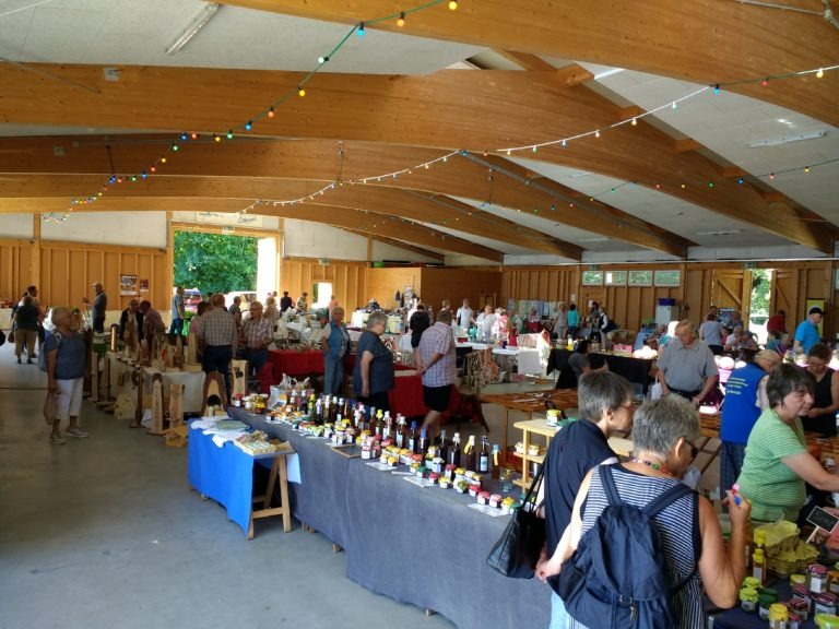 Bunter Markt Edertal Bergheim